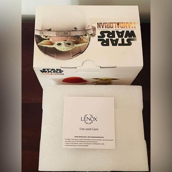 Lenox: Star Wars Mandalorian Lenox 896109 Grogu Figural Salt & Pepper Set BNIB - Picture 9 of 10